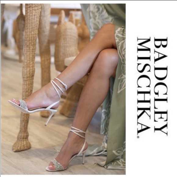 badgley mischka jen ankle strap sandal